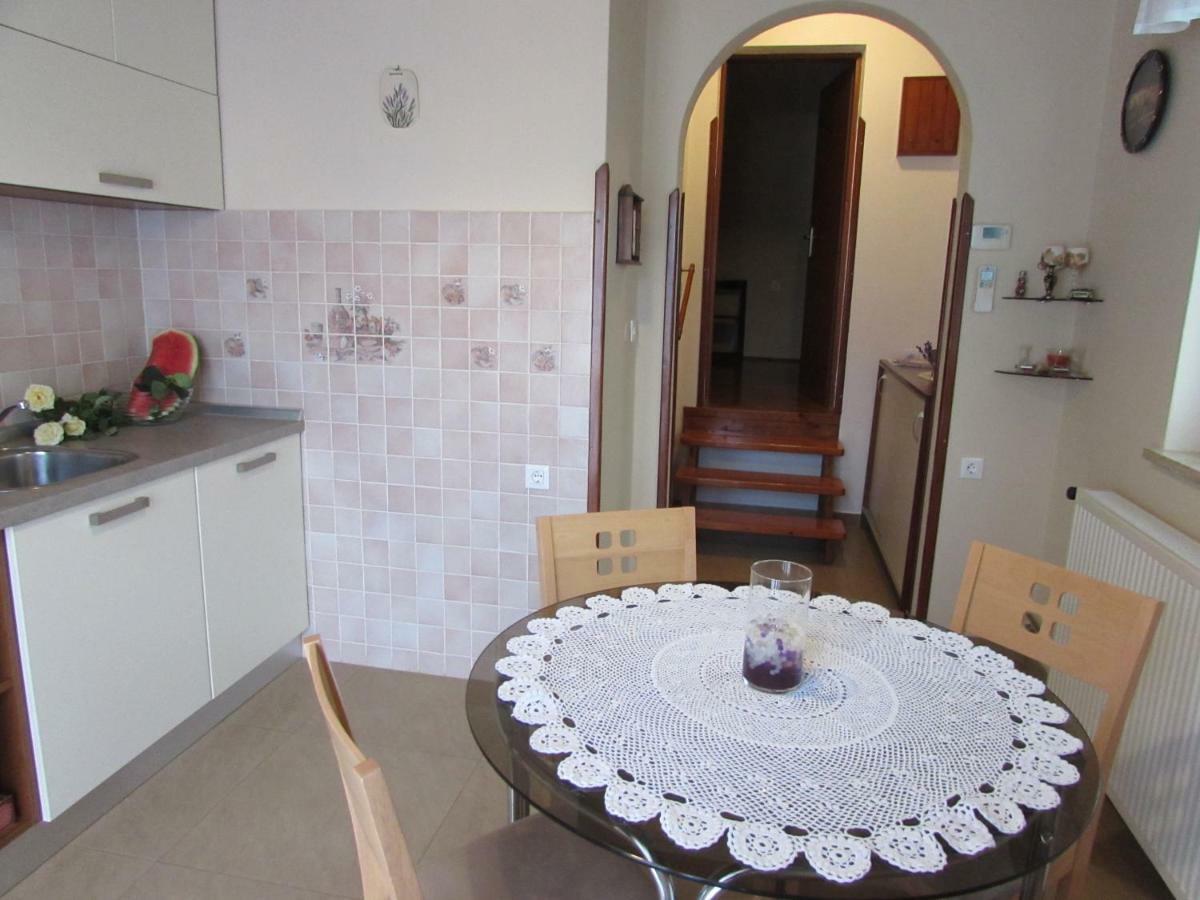 Apartment Ana Krnica Eksteriør bilde
